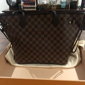 LV Never-full tote - NEVER USED